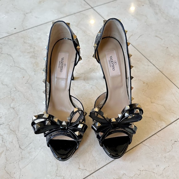 Valentino Black Patent Leather Rockstud Lace Design Sandals Heels 37.5 Brand NEW - Picture 5 of 8